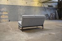 Sofa zwei R&uuml;ckansicht in alter Industriehalle